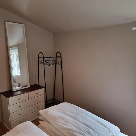 Quiet, Airy 3-room In The Center *