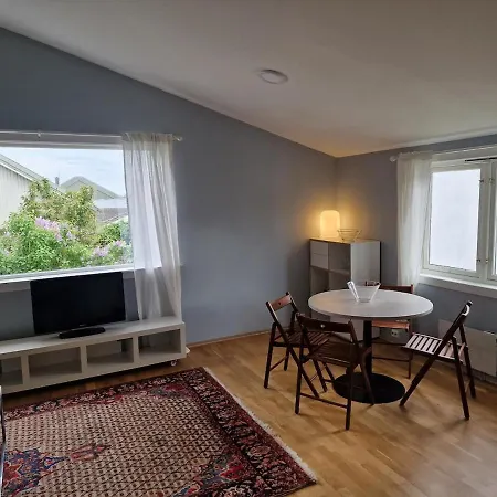 Quiet, Airy 3-room In The Center Διαμέρισμα *