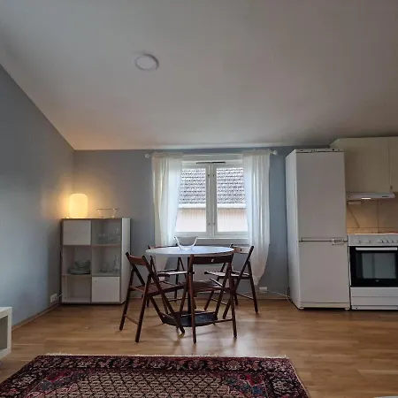 Quiet, Airy 3-room In The Center *