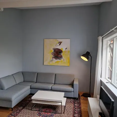 Διαμέρισμα Quiet, Airy 3-room In The Center